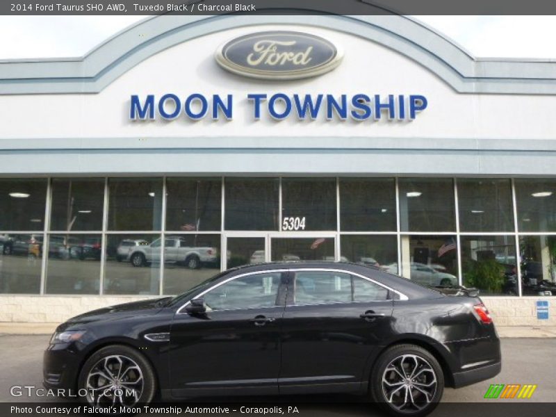Tuxedo Black / Charcoal Black 2014 Ford Taurus SHO AWD