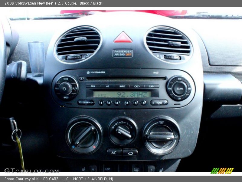 Black / Black 2009 Volkswagen New Beetle 2.5 Coupe