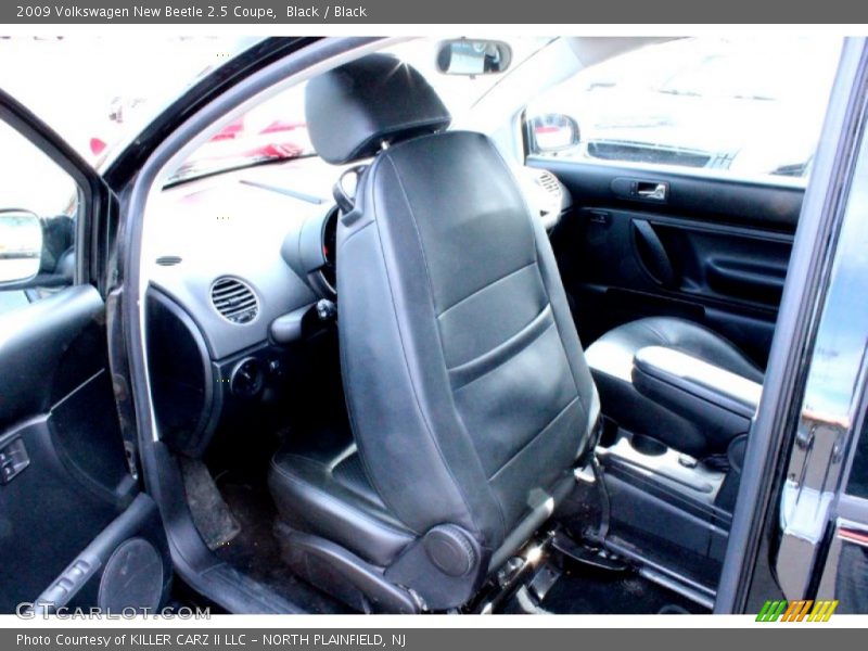 Black / Black 2009 Volkswagen New Beetle 2.5 Coupe