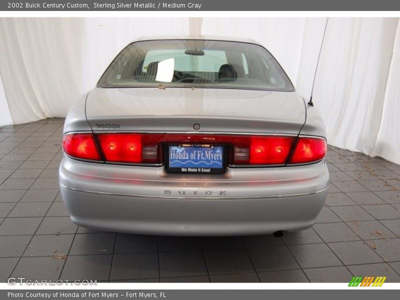 Sterling Silver Metallic / Medium Gray 2002 Buick Century Custom