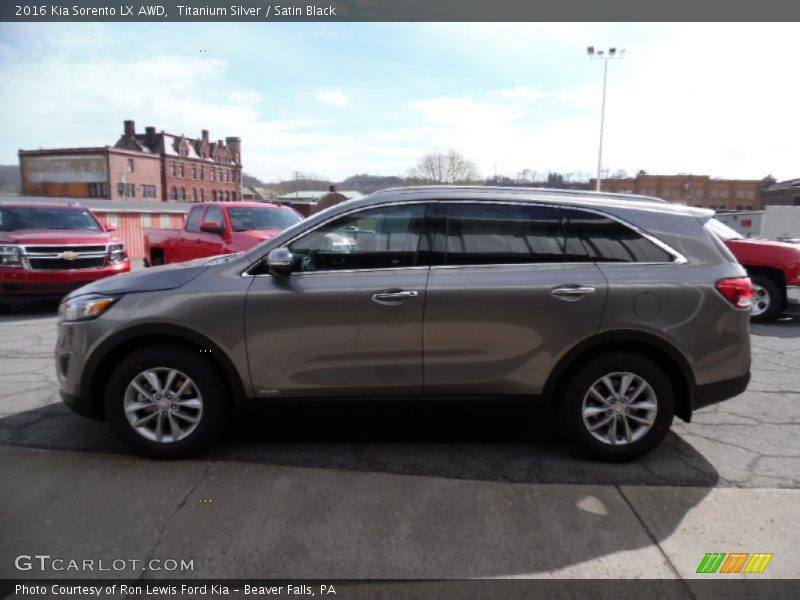 Titanium Silver / Satin Black 2016 Kia Sorento LX AWD