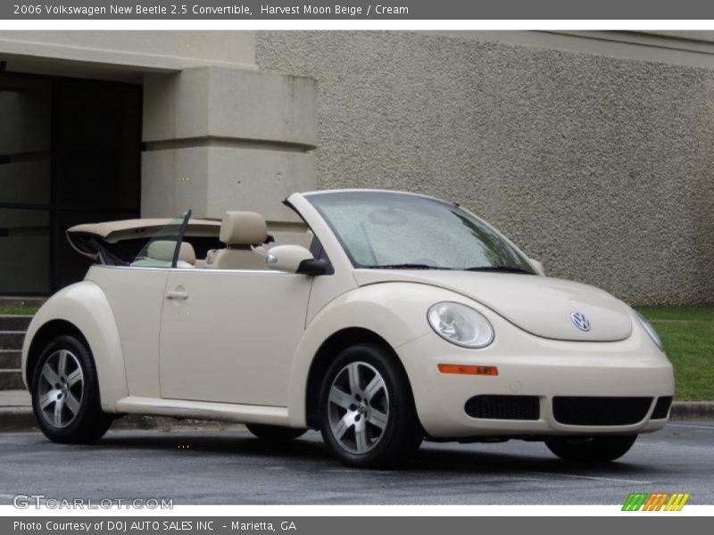 Front 3/4 View of 2006 New Beetle 2.5 Convertible