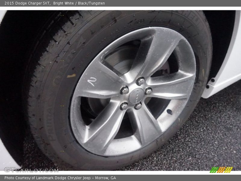 Bright White / Black/Tungsten 2015 Dodge Charger SXT