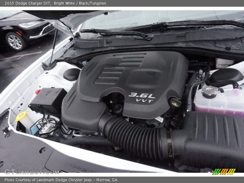 Bright White / Black/Tungsten 2015 Dodge Charger SXT