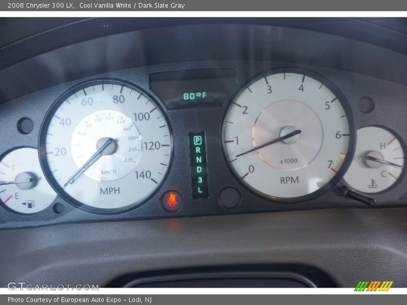 Cool Vanilla White / Dark Slate Gray 2008 Chrysler 300 LX