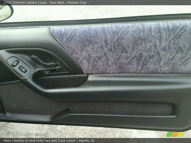 Onyx Black / Medium Gray 2002 Chevrolet Camaro Coupe