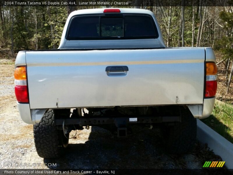 Lunar Mist Metallic / Charcoal 2004 Toyota Tacoma V6 Double Cab 4x4