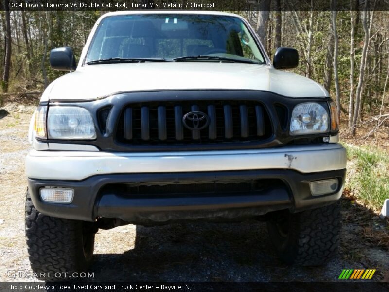 Lunar Mist Metallic / Charcoal 2004 Toyota Tacoma V6 Double Cab 4x4