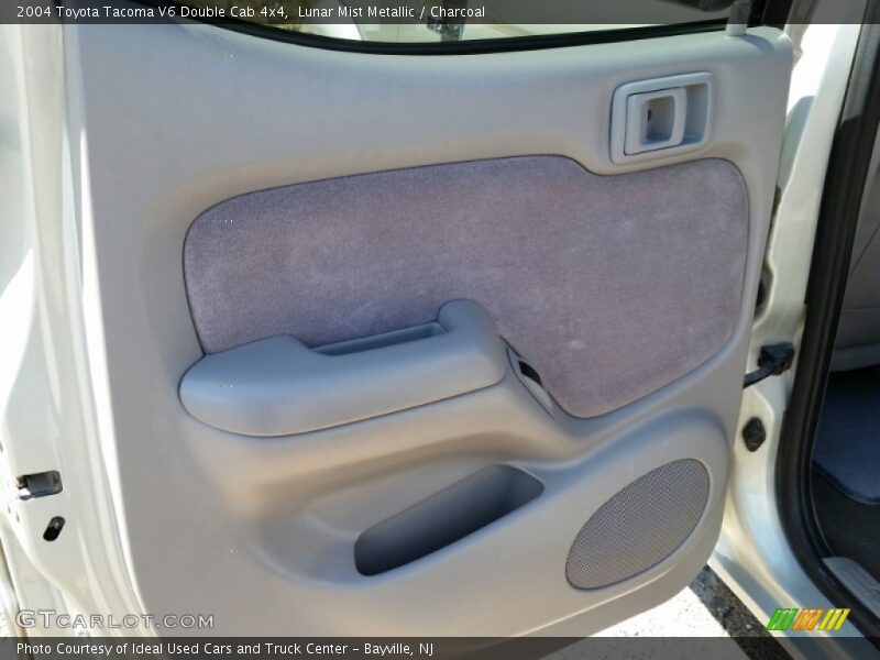 Lunar Mist Metallic / Charcoal 2004 Toyota Tacoma V6 Double Cab 4x4
