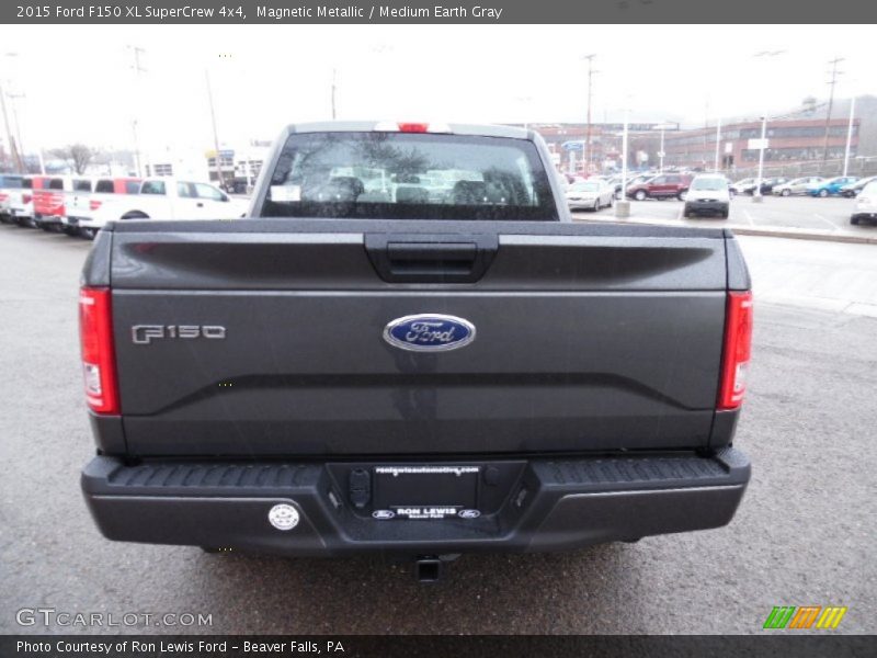 Magnetic Metallic / Medium Earth Gray 2015 Ford F150 XL SuperCrew 4x4