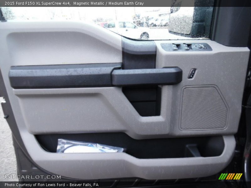 Magnetic Metallic / Medium Earth Gray 2015 Ford F150 XL SuperCrew 4x4