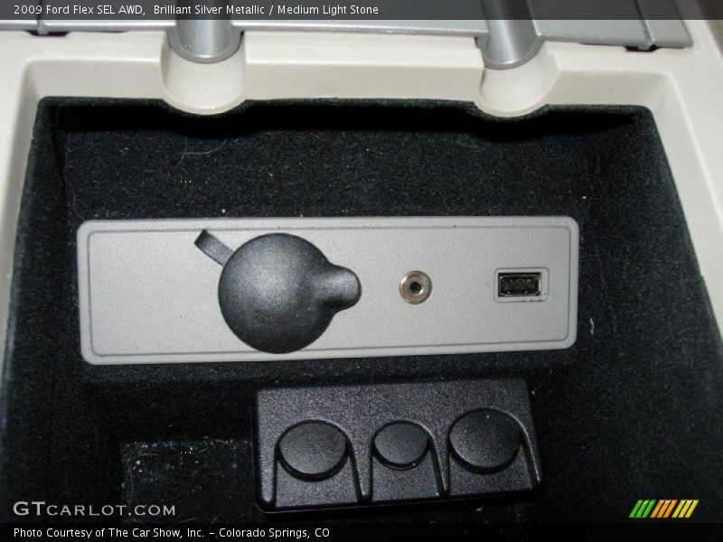 Brilliant Silver Metallic / Medium Light Stone 2009 Ford Flex SEL AWD
