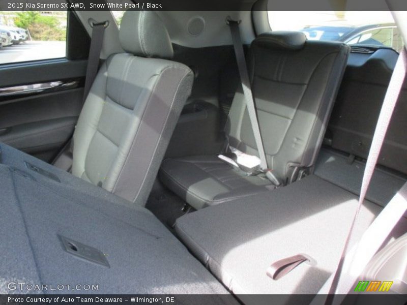 Rear Seat of 2015 Sorento SX AWD