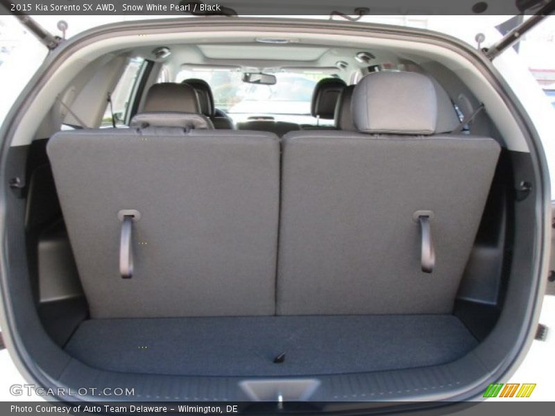  2015 Sorento SX AWD Trunk