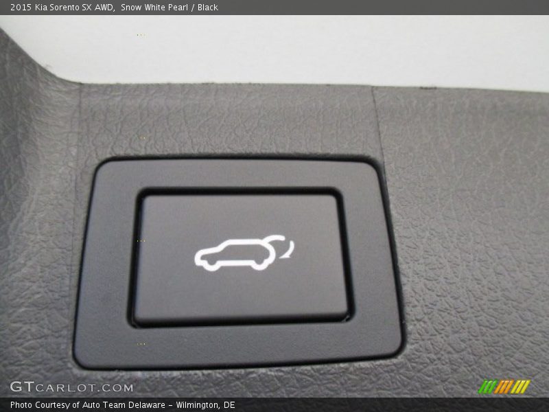 Snow White Pearl / Black 2015 Kia Sorento SX AWD