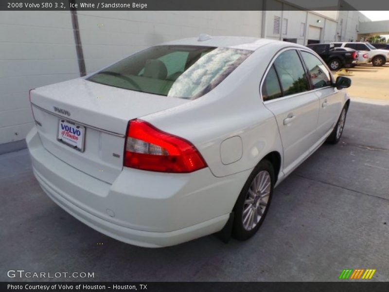 Ice White / Sandstone Beige 2008 Volvo S80 3.2