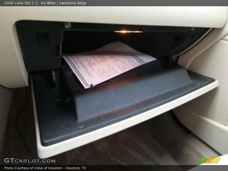 Ice White / Sandstone Beige 2008 Volvo S80 3.2