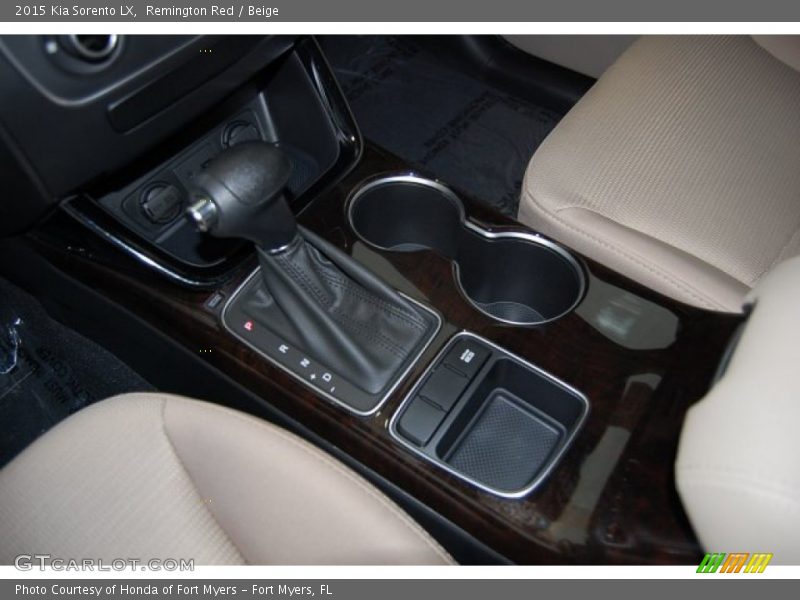 Remington Red / Beige 2015 Kia Sorento LX