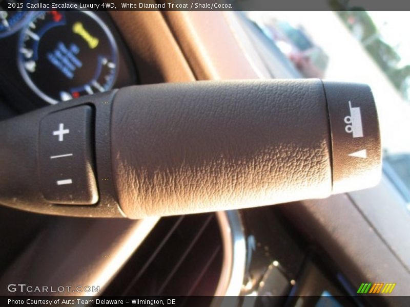 White Diamond Tricoat / Shale/Cocoa 2015 Cadillac Escalade Luxury 4WD