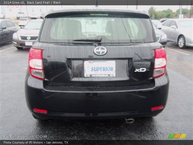 Black Sand Pearl / Black 2014 Scion xD