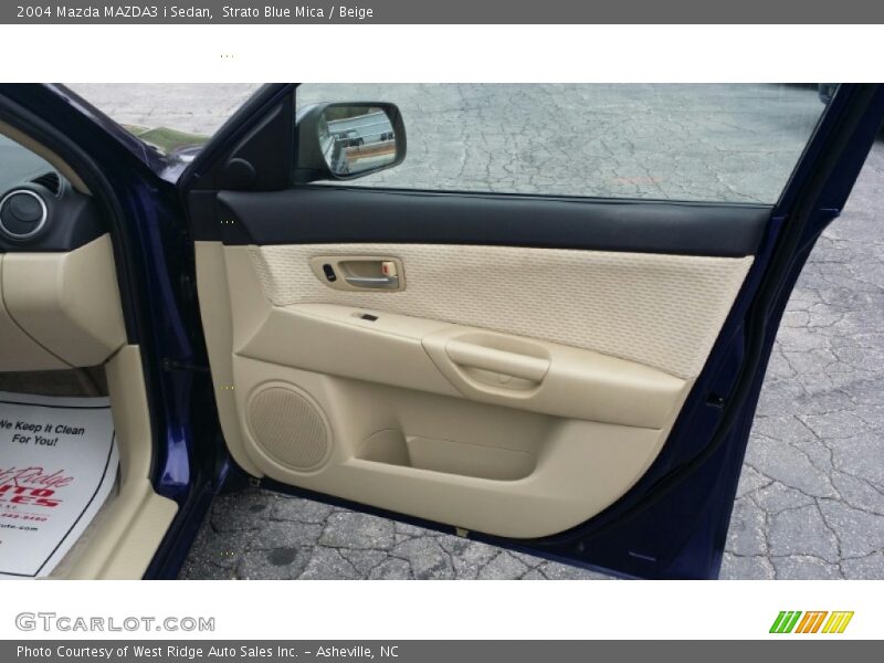 Strato Blue Mica / Beige 2004 Mazda MAZDA3 i Sedan