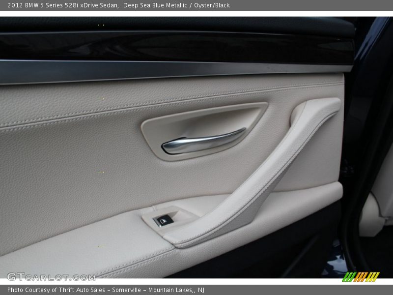 Deep Sea Blue Metallic / Oyster/Black 2012 BMW 5 Series 528i xDrive Sedan