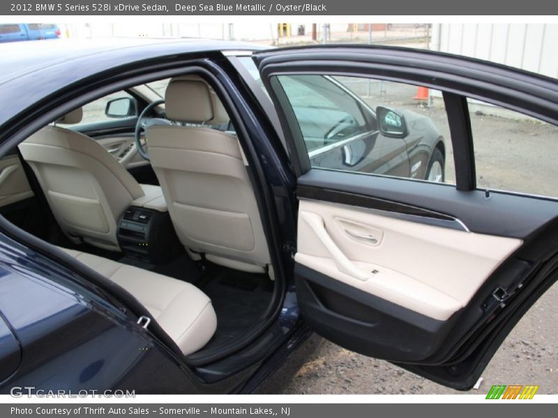 Deep Sea Blue Metallic / Oyster/Black 2012 BMW 5 Series 528i xDrive Sedan