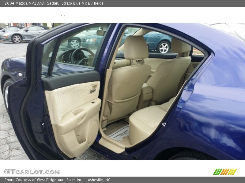 Strato Blue Mica / Beige 2004 Mazda MAZDA3 i Sedan