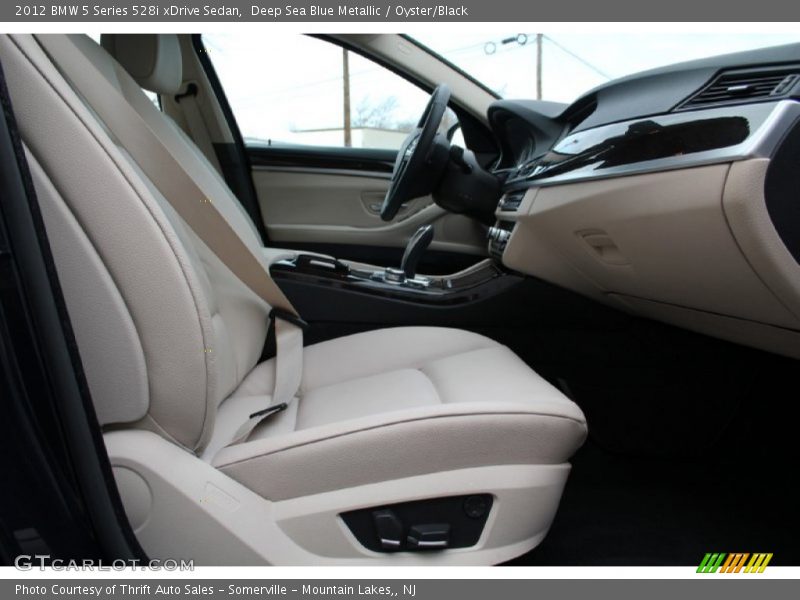 Deep Sea Blue Metallic / Oyster/Black 2012 BMW 5 Series 528i xDrive Sedan