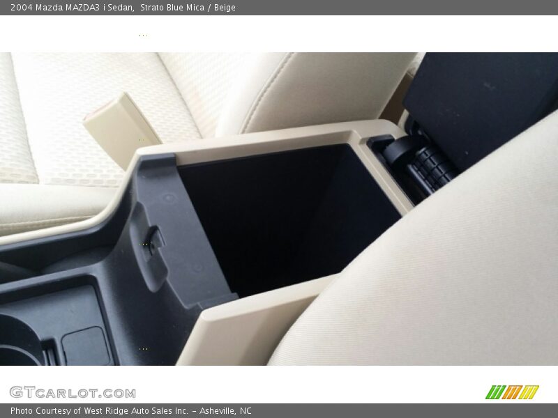 Strato Blue Mica / Beige 2004 Mazda MAZDA3 i Sedan