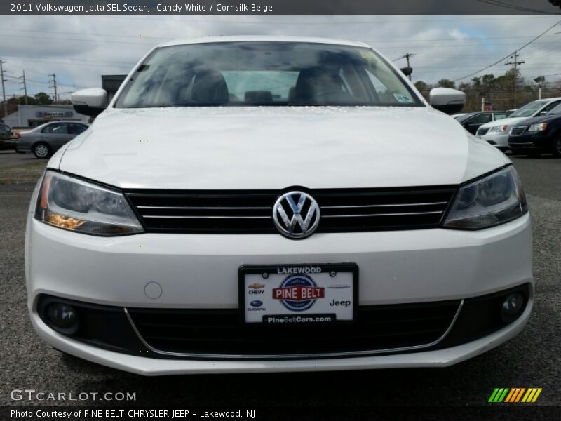 Candy White / Cornsilk Beige 2011 Volkswagen Jetta SEL Sedan