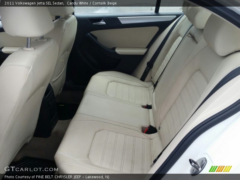 Candy White / Cornsilk Beige 2011 Volkswagen Jetta SEL Sedan