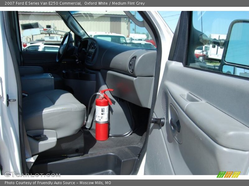 Oxford White / Medium Flint Grey 2007 Ford E Series Van E250 Commercial