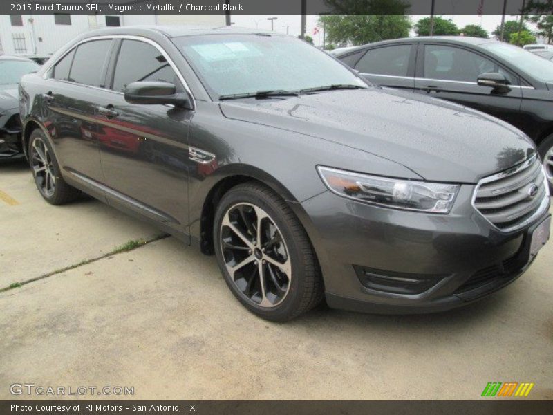 Magnetic Metallic / Charcoal Black 2015 Ford Taurus SEL