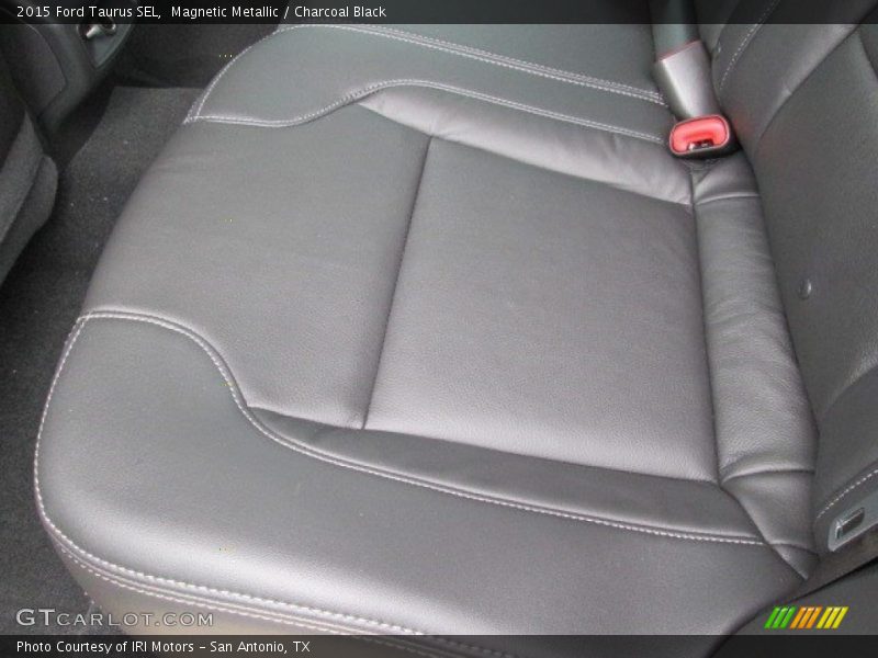 Magnetic Metallic / Charcoal Black 2015 Ford Taurus SEL