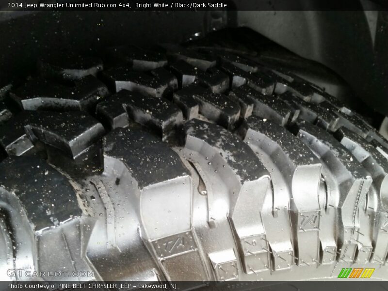 Bright White / Black/Dark Saddle 2014 Jeep Wrangler Unlimited Rubicon 4x4