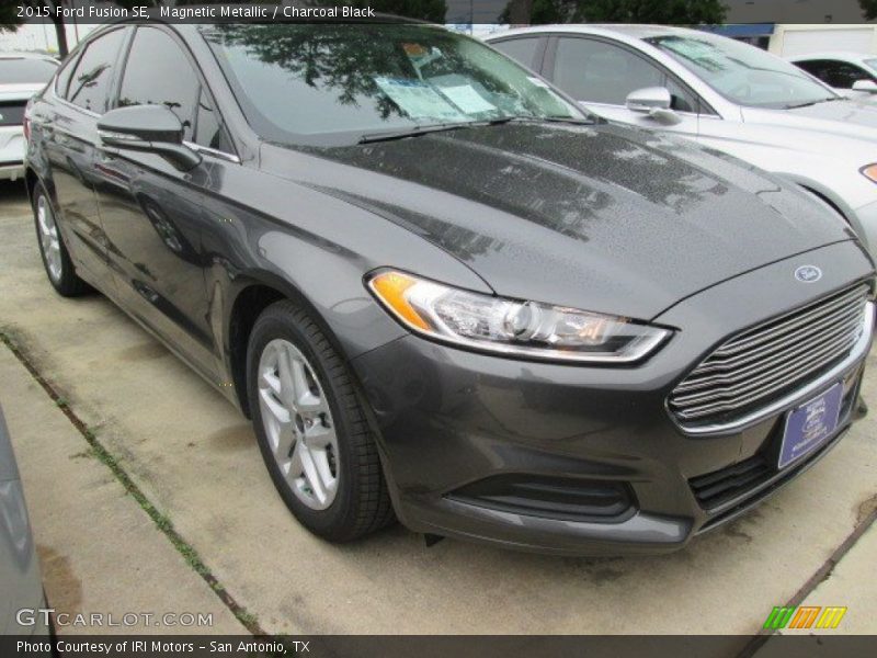 Magnetic Metallic / Charcoal Black 2015 Ford Fusion SE