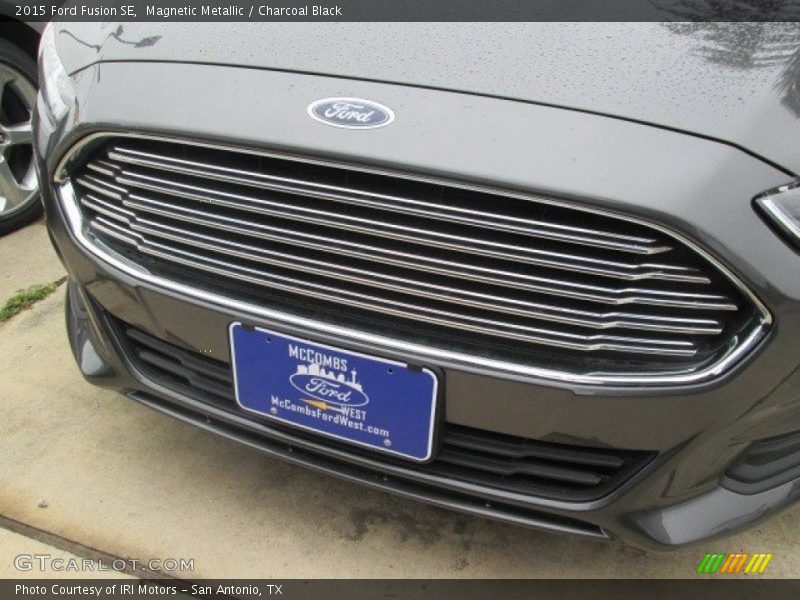 Magnetic Metallic / Charcoal Black 2015 Ford Fusion SE