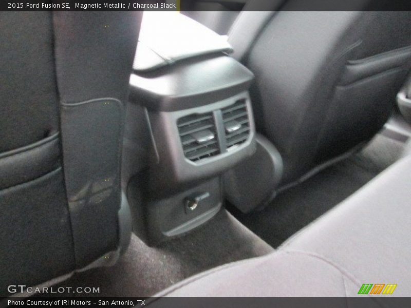 Magnetic Metallic / Charcoal Black 2015 Ford Fusion SE