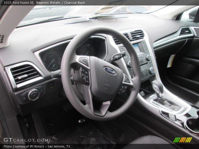 Magnetic Metallic / Charcoal Black 2015 Ford Fusion SE