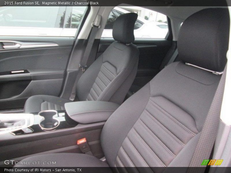 Magnetic Metallic / Charcoal Black 2015 Ford Fusion SE