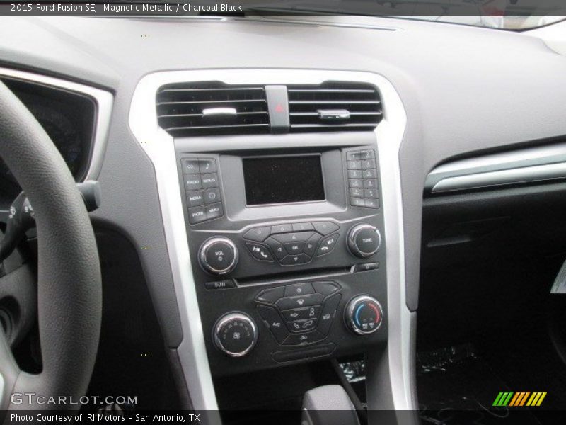 Magnetic Metallic / Charcoal Black 2015 Ford Fusion SE