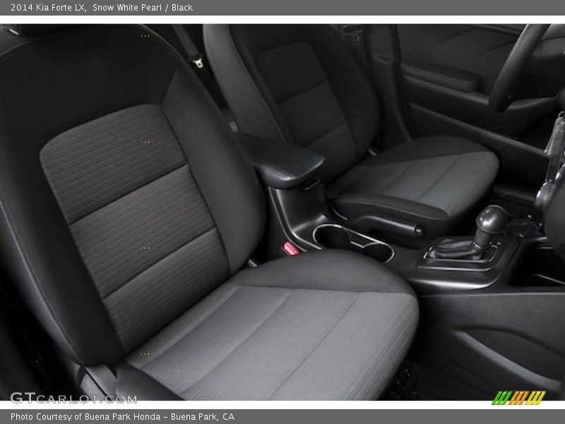 Snow White Pearl / Black 2014 Kia Forte LX