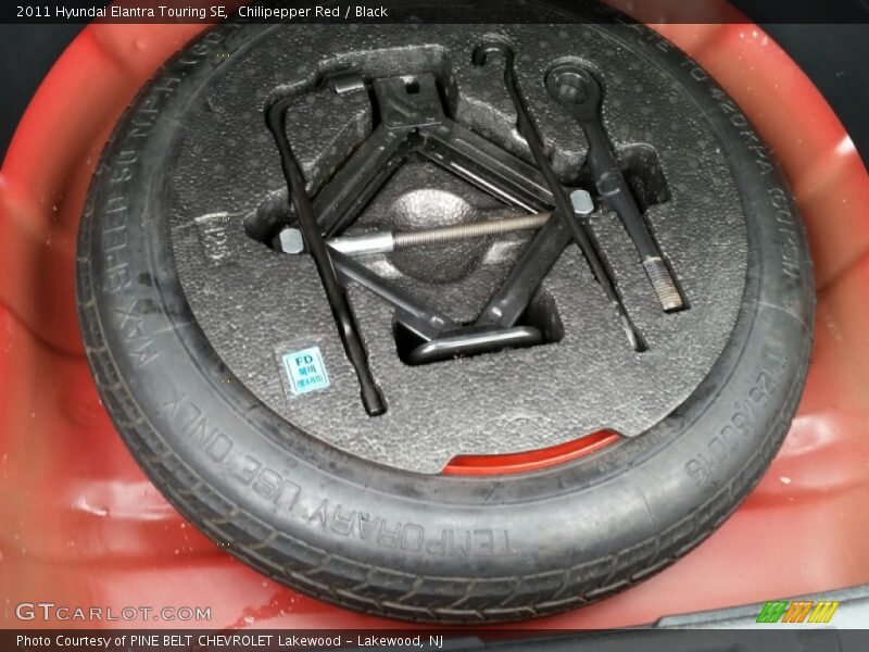 Chilipepper Red / Black 2011 Hyundai Elantra Touring SE