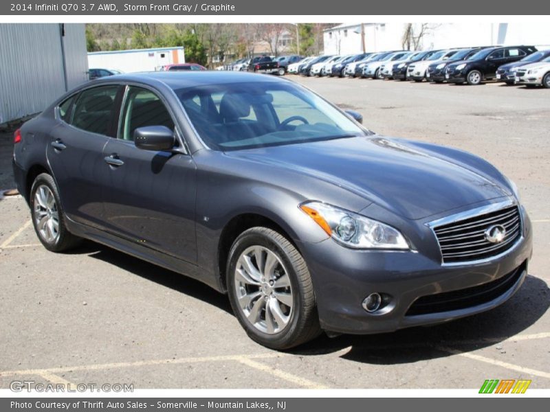 Front 3/4 View of 2014 Q70 3.7 AWD