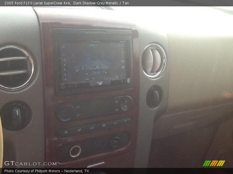 Dark Shadow Grey Metallic / Tan 2005 Ford F150 Lariat SuperCrew 4x4