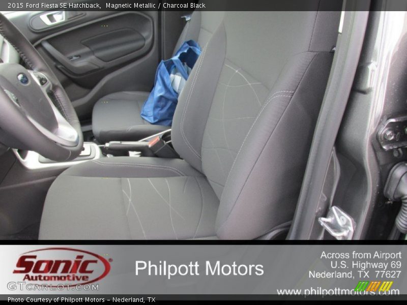 Magnetic Metallic / Charcoal Black 2015 Ford Fiesta SE Hatchback