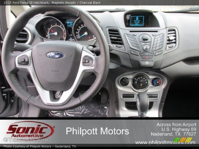 Magnetic Metallic / Charcoal Black 2015 Ford Fiesta SE Hatchback