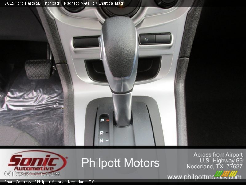 Magnetic Metallic / Charcoal Black 2015 Ford Fiesta SE Hatchback