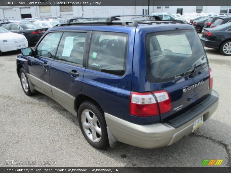 Black Diamond Pearl / Gray 2001 Subaru Forester 2.5 S
